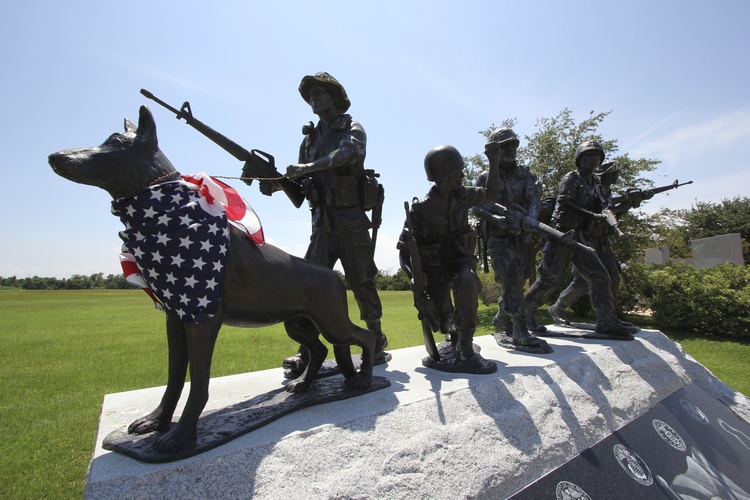 USS ALABAMA Battleship Memorial Park